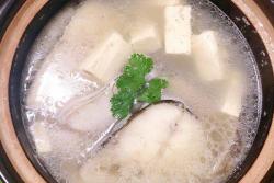 鳕鱼豆腐汤