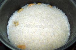 蒜头蒸魔芋米饭