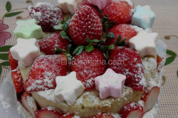草莓棉花糖蛋糕