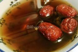 生姜红枣枸杞红糖水