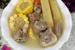 甘蔗玉米红罗卜猪尾汤