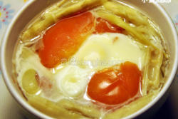 番茄扁尖鸡蛋蒸肉