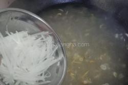 萝卜皮皮虾汤