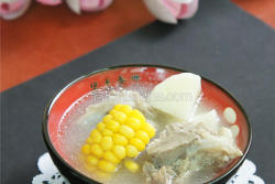 鲜淮山玉米排骨汤