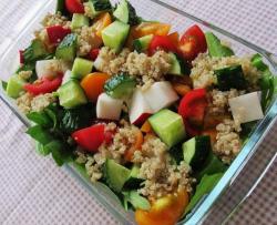 健康藜麦蔬菜沙拉