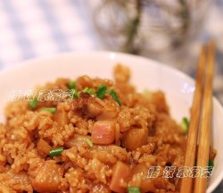 萝卜丁肉丁焖米饭