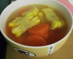 玉米萝卜西红柿汤
