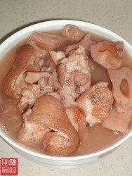 莲藕猪手汤