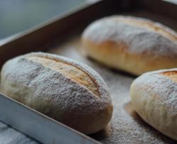 冷藏发酵的迷你硬式面包
