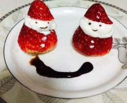 草莓圣诞雪人