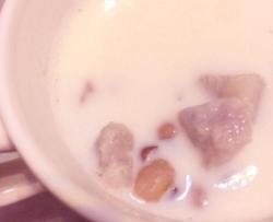 鲜芋薏米红豆奶茶