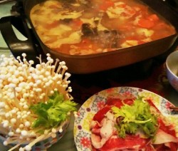 火锅汤底:牛味冲天番茄汤