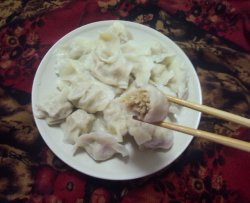 东北特色:酸菜、冻豆腐、猪肉大馅饺子