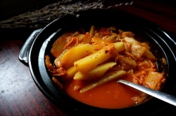 韩国辣白菜土豆汤-泡菜汤