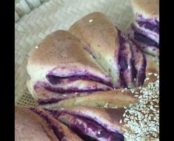 紫薯亚麻花式面包
