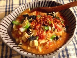 鸡肉菌菇疙瘩汤