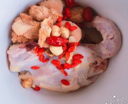 养胃猴头菇鸡汤