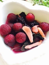 紫苏梅子姜夏日的健康小零食