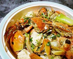 螃蟹+豆腐+海鲜菇 一锅鲜
★中国菜
