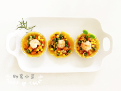 宝宝辅食:彩蔬虾仁蒸玉米挞—让宝宝直接端着玉米小碗开动吧