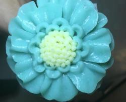 韩式裱花之蓝盆花制作方法