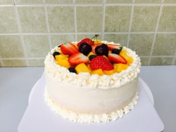 简单的水果生日蛋糕