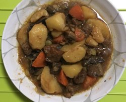 红烧牛腩土豆萝卜