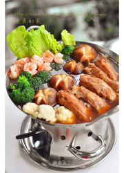 汤浓肉香的火锅更好吃-----猪排火锅