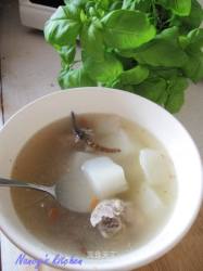 冬季养生汤：虫草萝卜排骨汤