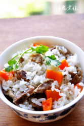 孜然羊肉胡萝卜焖米饭
