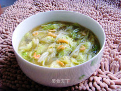 海米白菜粉丝汤 。