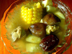 玉米芋头鸡汤——电饭煲版