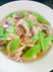 蘑菇莴苣炒肉片