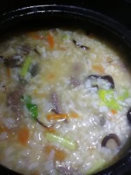 砂锅番茄海蛎牛肉粥