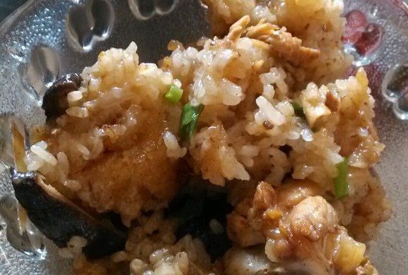 香菇鸡肉糯米饭
