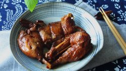 五香酱油鸭：香酥入味的鸭子