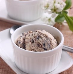 黑糯米冰淇淋