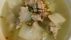 冬瓜绿豆排骨汤