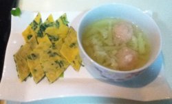 宝宝辅食〜蔬菜饼+鱼丸椰菜汤