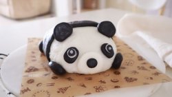 2斤半超大一个的超可爱熊猫冰皮月饼，中秋节独一无二的礼物