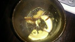 泰式（养生壶）肉皮紫菜菌菇汤