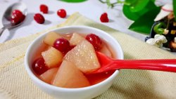 陈香蔓越莓炖梨汤