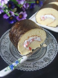 紫菜草莓蛋糕卷