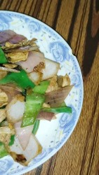 洋葱青椒炒肉