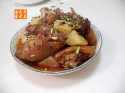 土豆蒸猪蹄---宴客菜