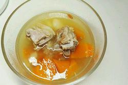 排骨山药汤
