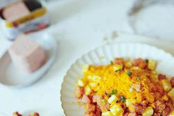 金沙午餐肉茭白