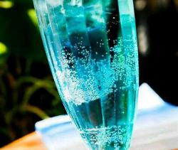 蓝色夏威夷-蓝柑气泡水