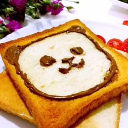 小熊卡通吐司面包搭配出的养颜早餐,绝对不能错过