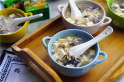 菌菇牛肉豆腐汤